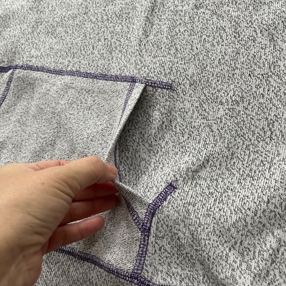 Wicked Sz M Authentic Pullover Hooded Sweatshirt Gray Purple Kangaroo Pocket - Picture 5 of 11